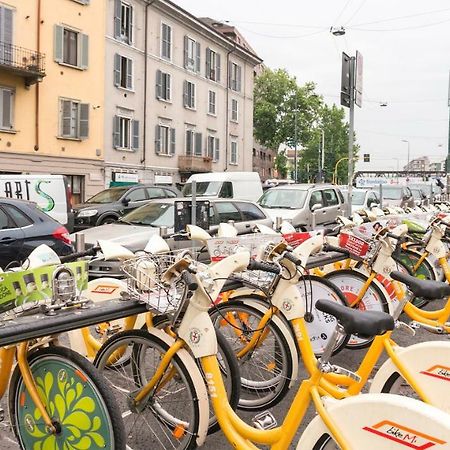 Pit Stop Navigli Milan Extérieur photo